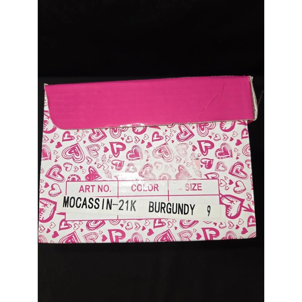 Crazy 8 Moccasin. Low Top Boots Size‎ 9 Burgandy New!